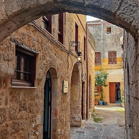 Mandorla 3*
