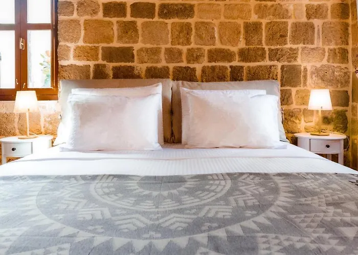 Mandorla Rhodes City